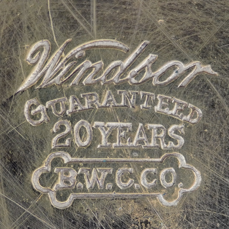 Watch Case Marking Variant for Brooklyn Watch Case Co. Windsor: Windsor
Guaranteed
20 Years
B.W.C.Co.
[Dogbone]